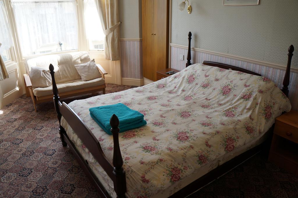 The Captain Guesthouse Scarborough Dış mekan fotoğraf
