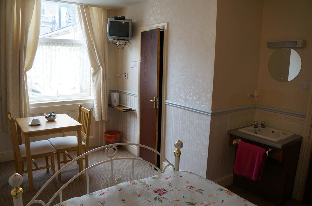 The Captain Guesthouse Scarborough Dış mekan fotoğraf